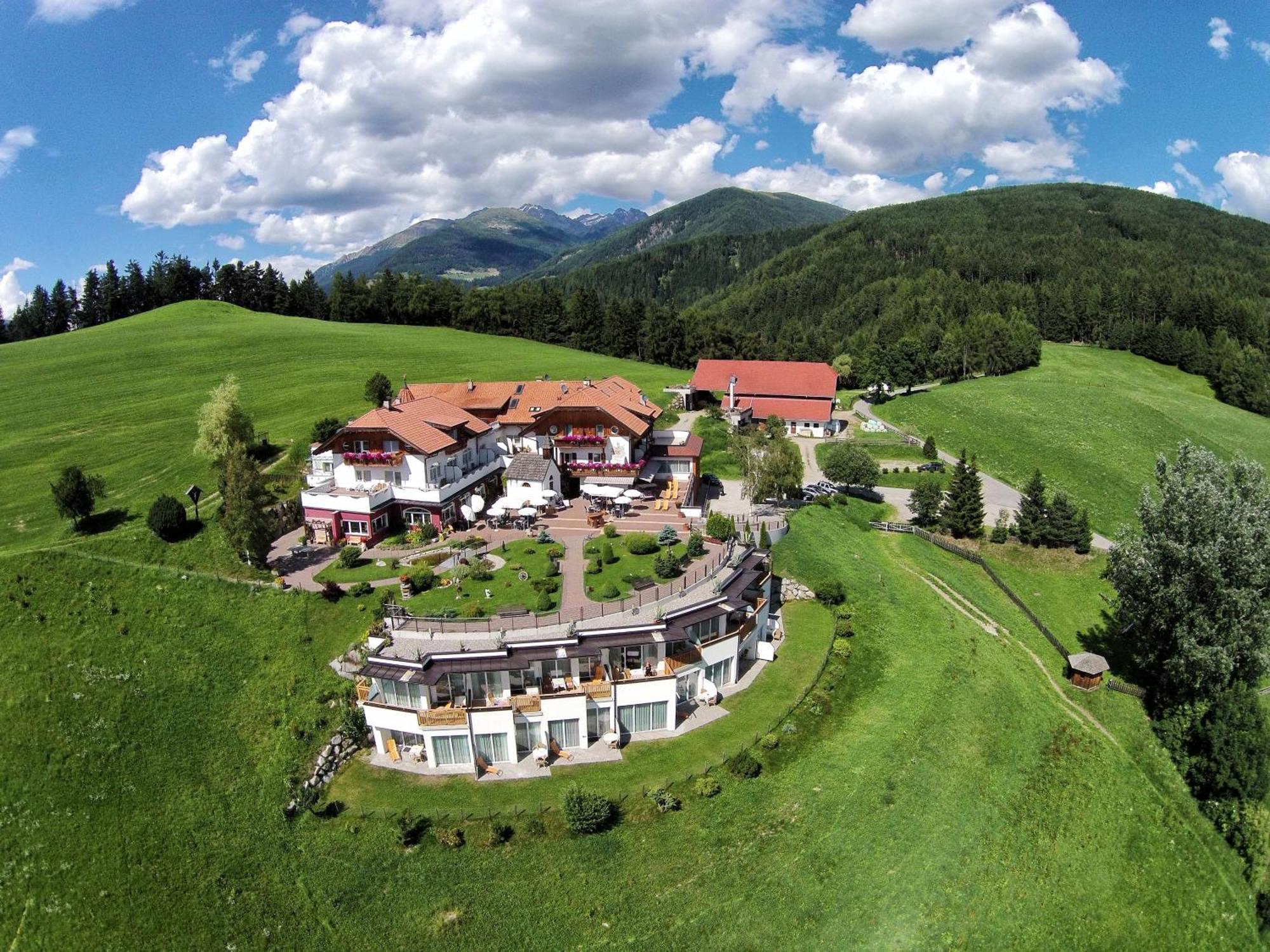 Hotel Amaten Bruneck Exterior foto